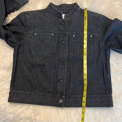 Liz Claiborne  denim jacket dark wash size medium