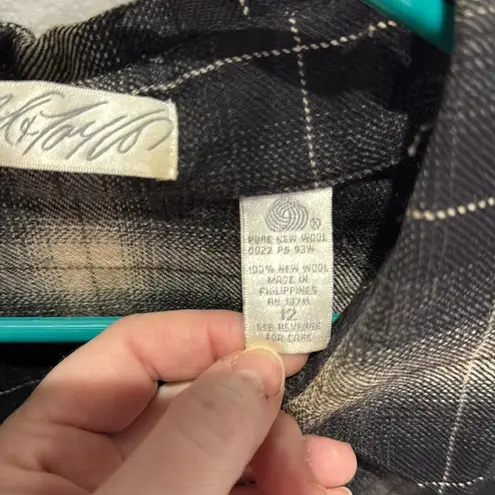 Lord & Taylor Button