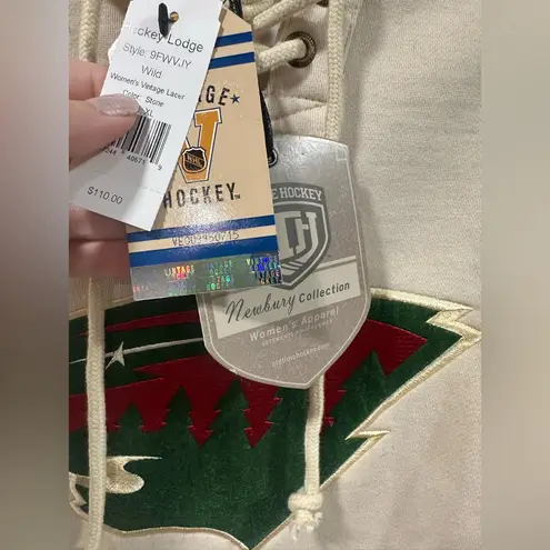 Old Time Hockey NWT Wild NHL Women’s Sweatshirt