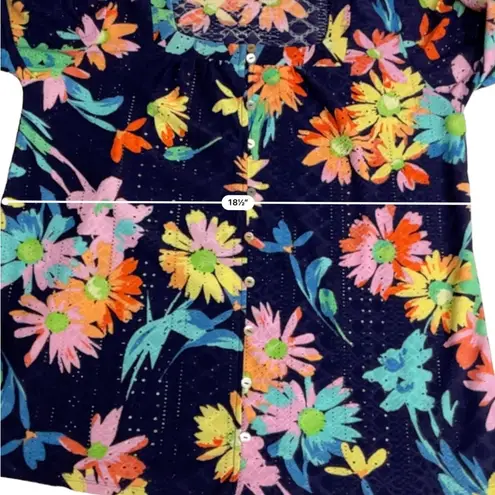 Greige Eyelet Summer Fun 3/4 Sleeve Pullover Top Size M Blue Size M