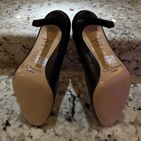 LK Bennett “Shilo” Black Leather Heels – NWT Rare Classic Court Pump Size 37 6.5