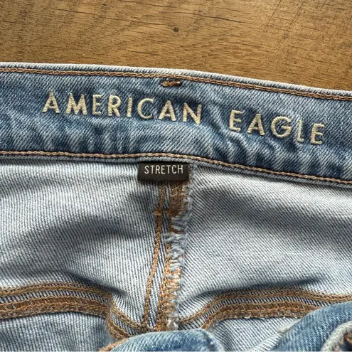 American Eagle  Highest Rise 90s Boyfriend Jeans Size 10 Short 10S Light Wash