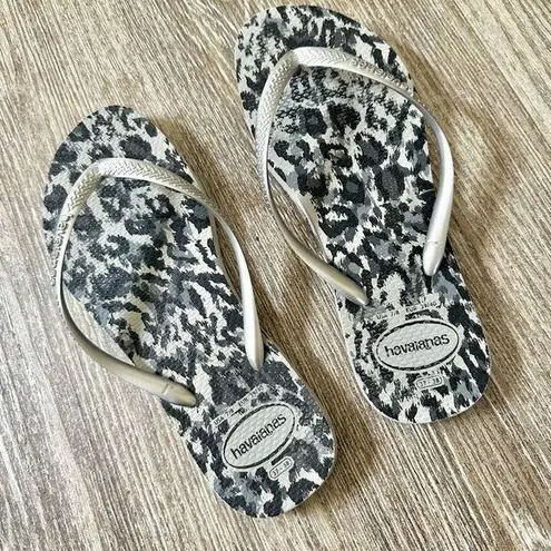 Havaianas grey leopard print flip flops