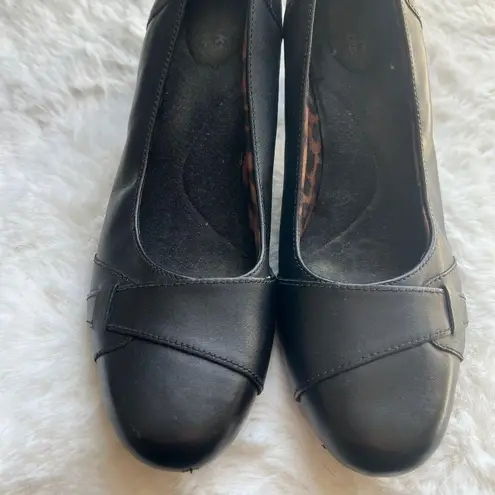 Clarks  Bendables 62582 Black Leather Heels‎ Size 8.5