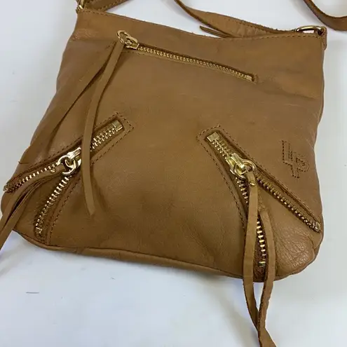 Linea Pelle Tan Cross Body Zipper Purse C9 Tan
