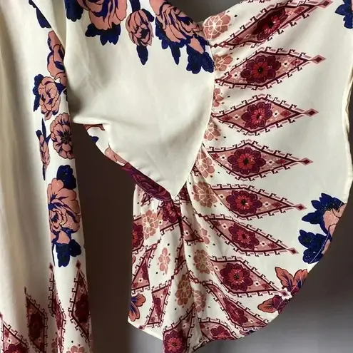 Living Doll LOS ANGELAS WO SIZE 22/24(?). TOP CREAM COLOR NAVY RUST MAUVE