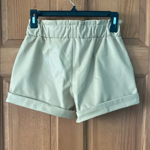 Sincerely Jules Size Extra Small XS Women's Tan Vegan Leather Shorts NWT