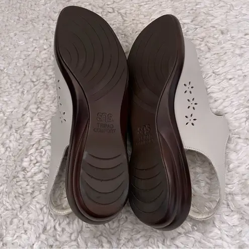 SAS Quatro Slingback Bone Ivory Sandal Hook Loop Adjustable Straps Comfort 10 N