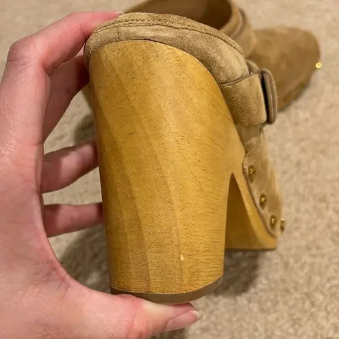 Veronica Beard Tan Suede Dacey Clog Wooden Heels Buckle Stud Women's 8