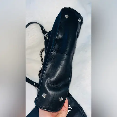 B Makowsky Leather Handbag with dust bag NWOT