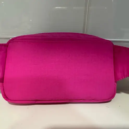 Lululemon  Mini Belt Bag Sonic Pink/Red Merlot Rare Limited Color NWOT 7”