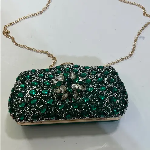 Elegant Green Crystal Clutch with Gold Chain