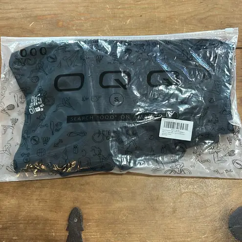 OQQ Woman’s yoga jumpsuit black ribbed bell bottoms Size Small