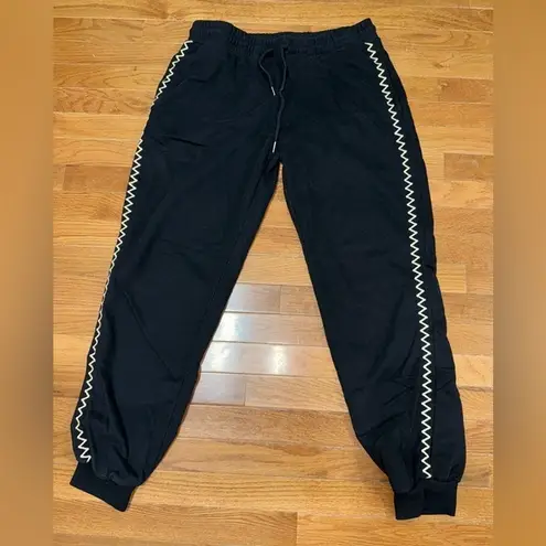 Solitaire Women's Black Beige Embroidered Sweatpants Jogger