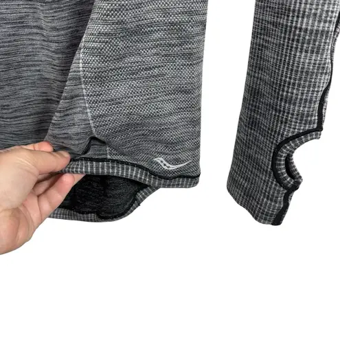 Saucony Women’s Quarter Zip Ribbed Thumb Hole Running Shirt Grey L