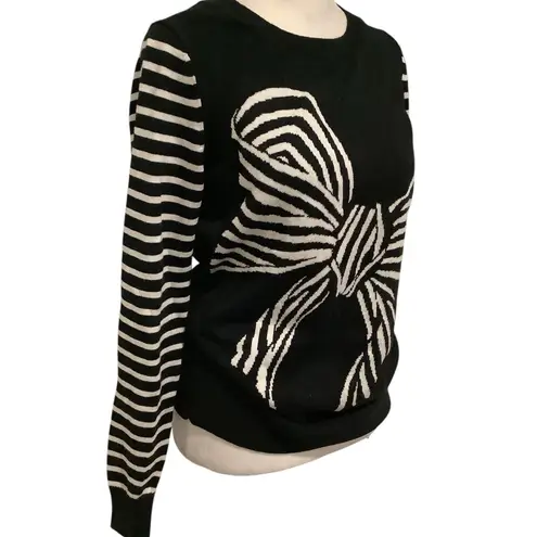 Banana Republic  Black and White Bow Sweater. Excellent Condition. WORN ONCE