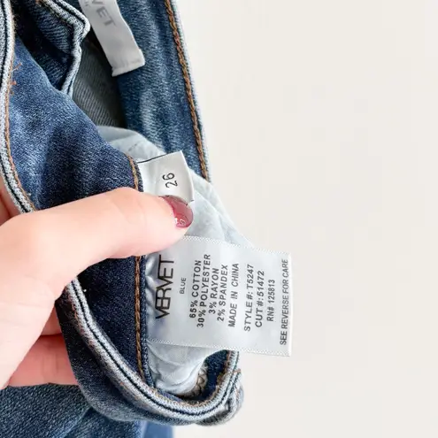 Vervet  High Rise Flare Jean 26