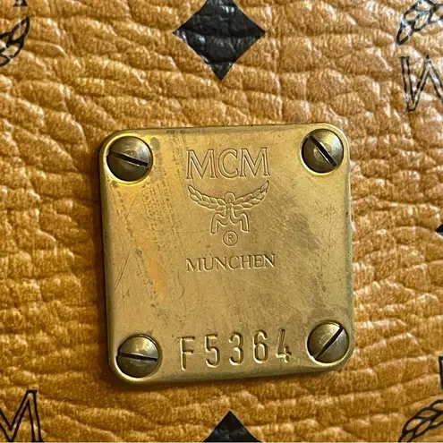 MCM Cognac Visetos Coated Canvas Shoulder Bag Leather Monogram Gold Vintage