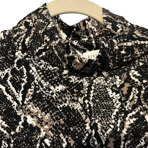 Peyton Jensen Cici Snakeskin Print Turtleneck Size Medium