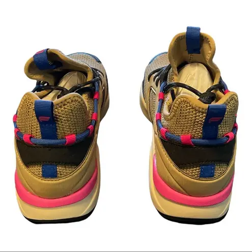 Fabletics  Zuma 5 Hiker Sneaker in Cedar/Multi Women's 8.5 New in Box