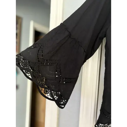 Cupcakes and Cashmere Blouse Top Womens Large Eyelet V-Neck Boho Tassels