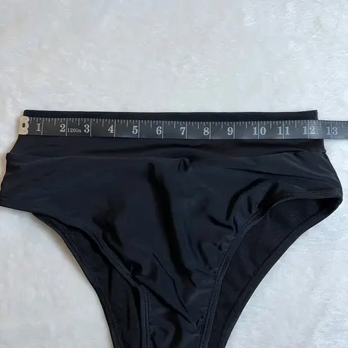 Women's Floral Print Two Piece High Rise Bikini Size Medium NWOT Beach Coastal Black