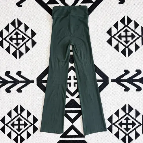 Pact Stretch Ribbed Bootcut Leggings in Dark Green Small