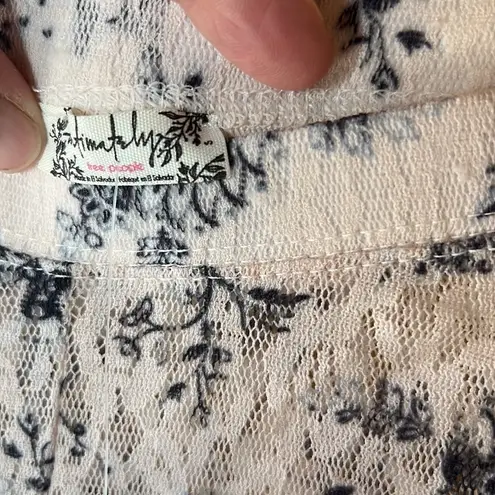 Free People NWT  Intimately Layered in Lace Floral Legging Chamois Combo Sz Small