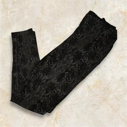 INC International Concepts High Rise Leggings Black Snake Print Size 8