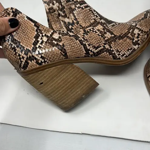 Steve Madden  Alyse Snakeskin Ankle Boots 10