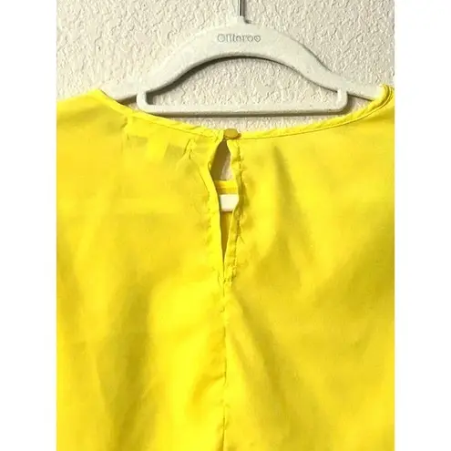 Roommates Womens Blouse M Yellow Bell Sleeve Crew Neck Casual Top