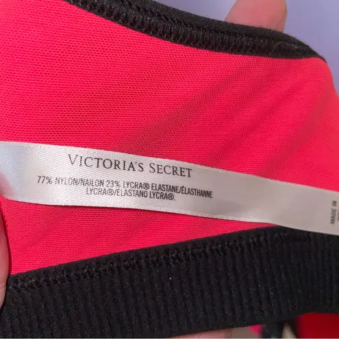 Victoria's Secret  VSX Knockout Front-Close High Impact Sports Bra Size 32D