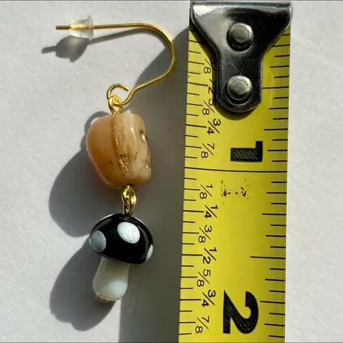 Handmade Kawaii y2k goth Czech skull glass & black mushroom unique dangle earrings🍄💀🖤