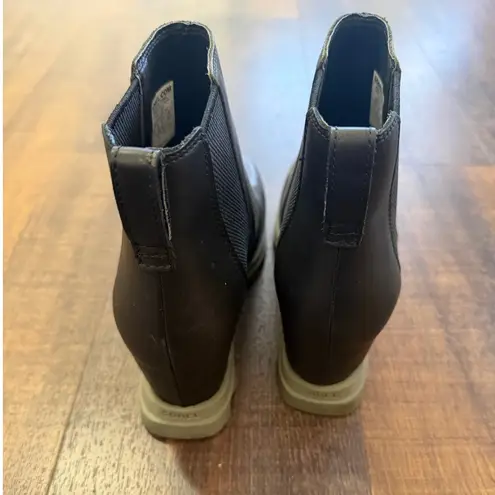 Sorel  Joan of Arctic Wedge III Chelsea Bootie Dark Moss/Sage Size 7.5