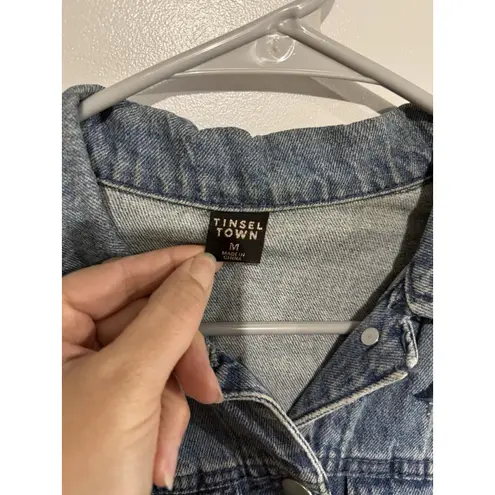 Tinseltown Womens Size M Denim Blue Jean Button Up Jacket Embroidered Floral