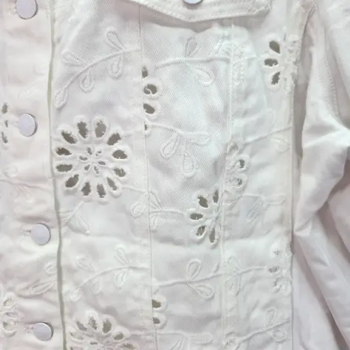 Belle by Kim Gravel Eyelet Jacket Womens XL White Flower Knit Sleeves Pockets
