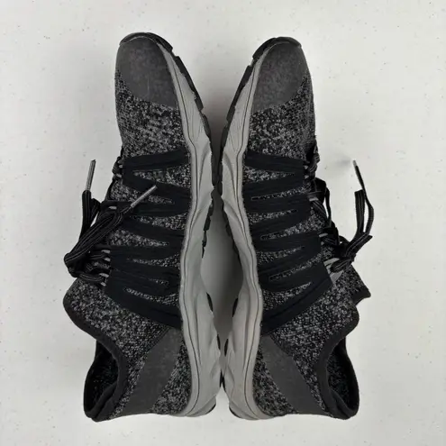 Merrell  Women's Riveter Knit Sneaker Comfort Shoe Size 9