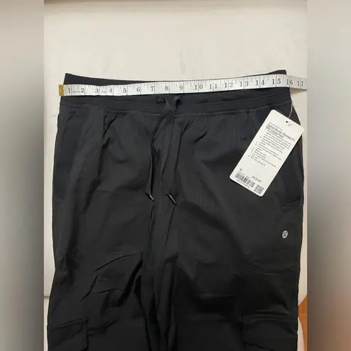 Lululemon NWT  Dance Studio Relax Fit MR Cargo Pants In Black Size M