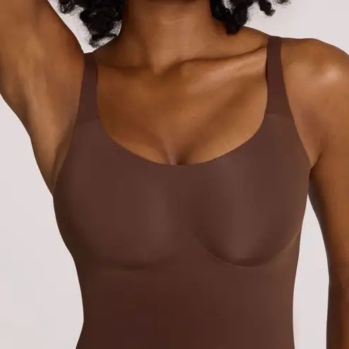 NWT Evelyn&Bobbie Structured Scoop Bra Tank Brown Size L