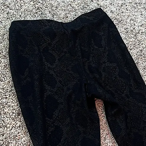 I.N.C. International Concepts Snake Print Pull On Black Skinny Pants Stretchy 6