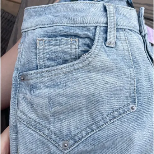 Wild Fable NWT  Low-Rise bootcut light wash jeans easy rigid size 2