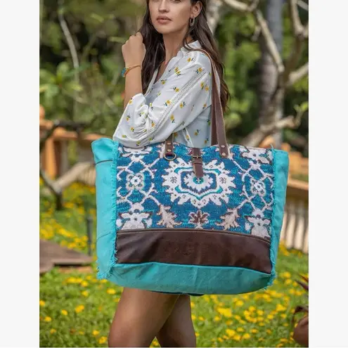 Myra XL Weekender Bag Tote Teal Blue