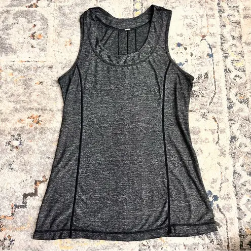 Lululemon  Run Dash Tank Heather Grey Ruffled Back Air Pods‎ Pocket Size 8