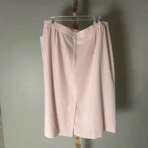 Sag Harbor Women’s Pink Skirt Size 22W