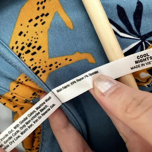 Soma button down pajama top soft short sleeves leopards big cats women L rayon Size L