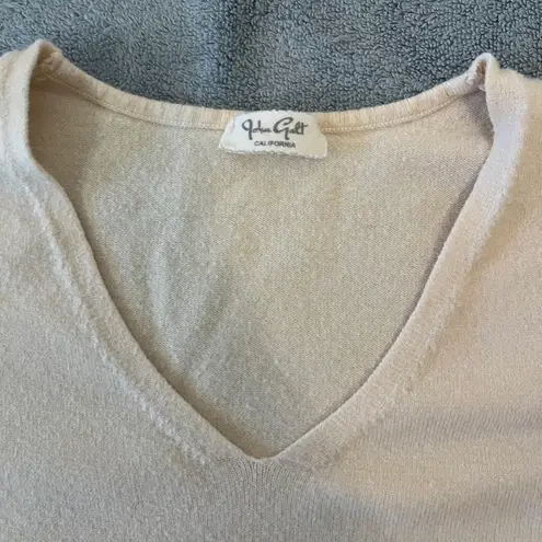 John Galt Brandy Melville Cream Cropped Sweater V Neck Tee Top Preppy