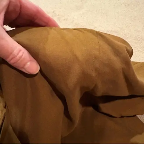 Melrose Silk Studio is a vintage Silk bomber jacket women’s size L Brown Size L