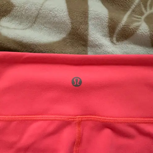 Lululemon  Leggings Cropped Low Rise Double Lined Coral Size‎ 6