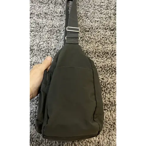 Baggallini Everyplace Bag Purse Charcoal Grey Zip Closer Crossbody Lightweight