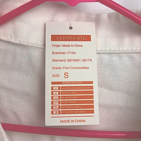 NWT Women’s White Jean Jacket Embellished Western Trucker